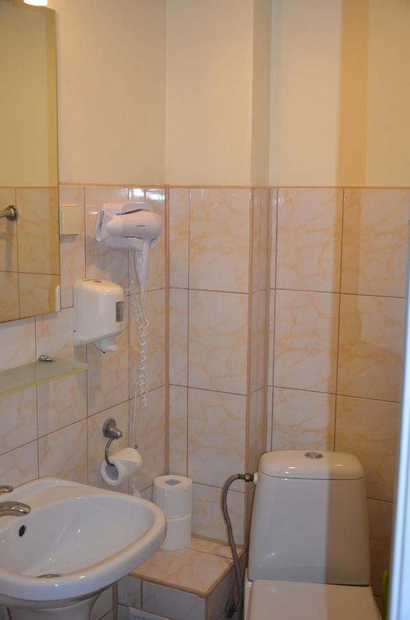 Latgale Hotel Rēzekne Buitenkant foto