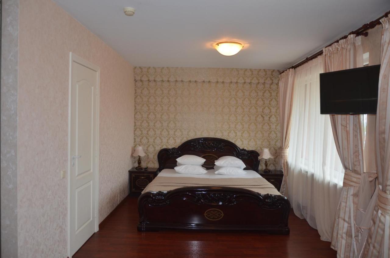 Latgale Hotel Rēzekne Buitenkant foto