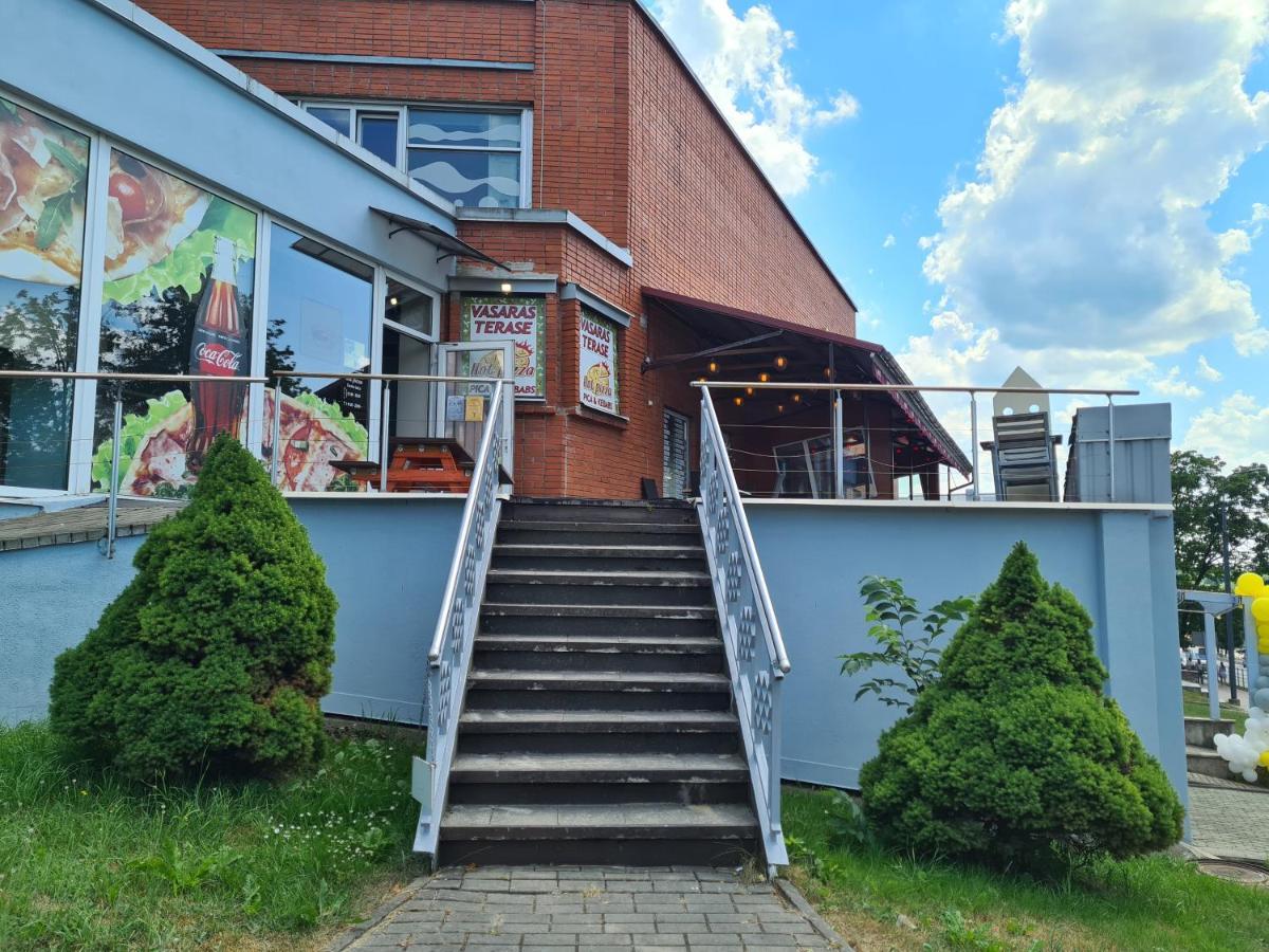 Latgale Hotel Rēzekne Buitenkant foto