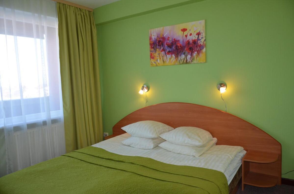 Latgale Hotel Rēzekne Buitenkant foto