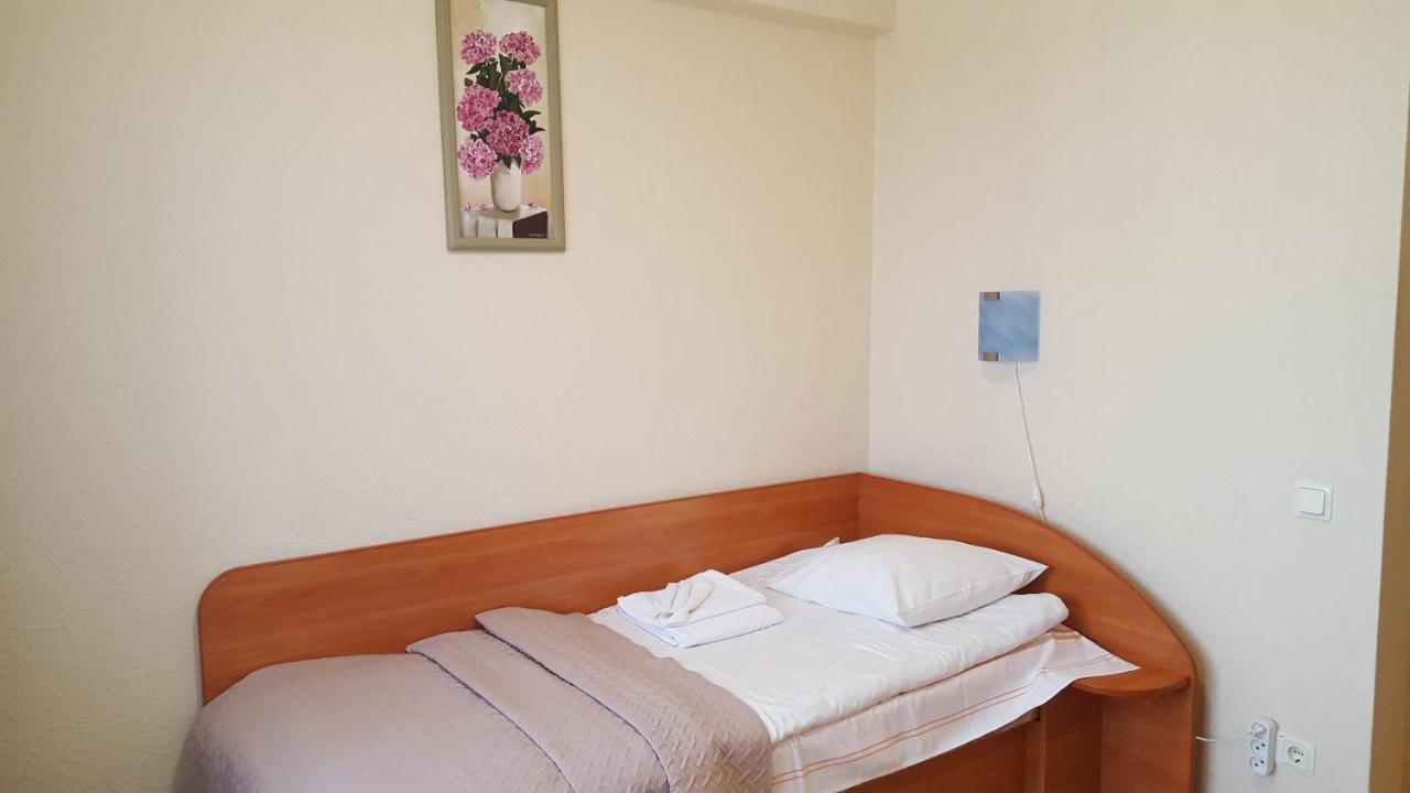Latgale Hotel Rēzekne Buitenkant foto